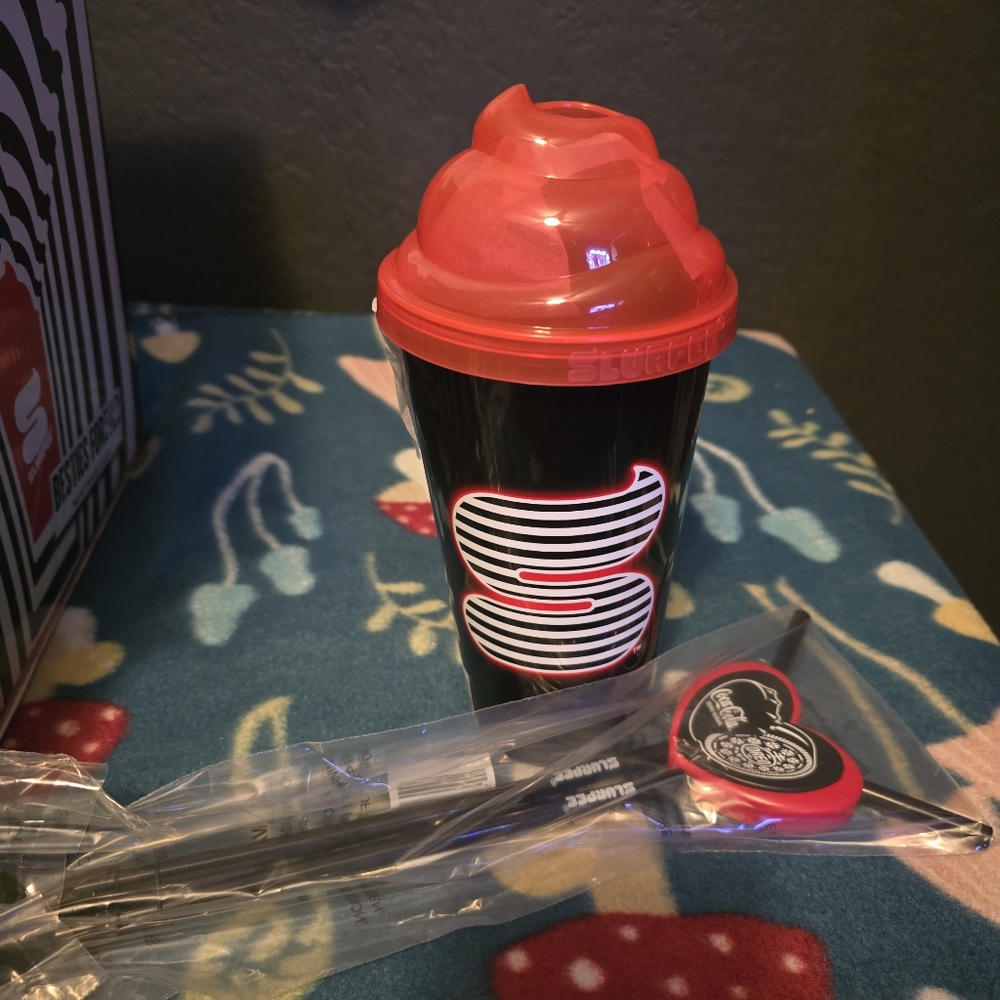 Coca-Cola Oreo Limited Edition Slurpee Cup w/Straw Oreo Coca Cola Straw NEW